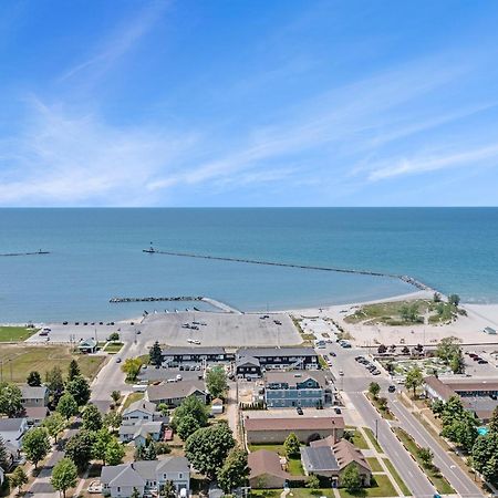 Snyders Shoreline Inn Ludington Kültér fotó