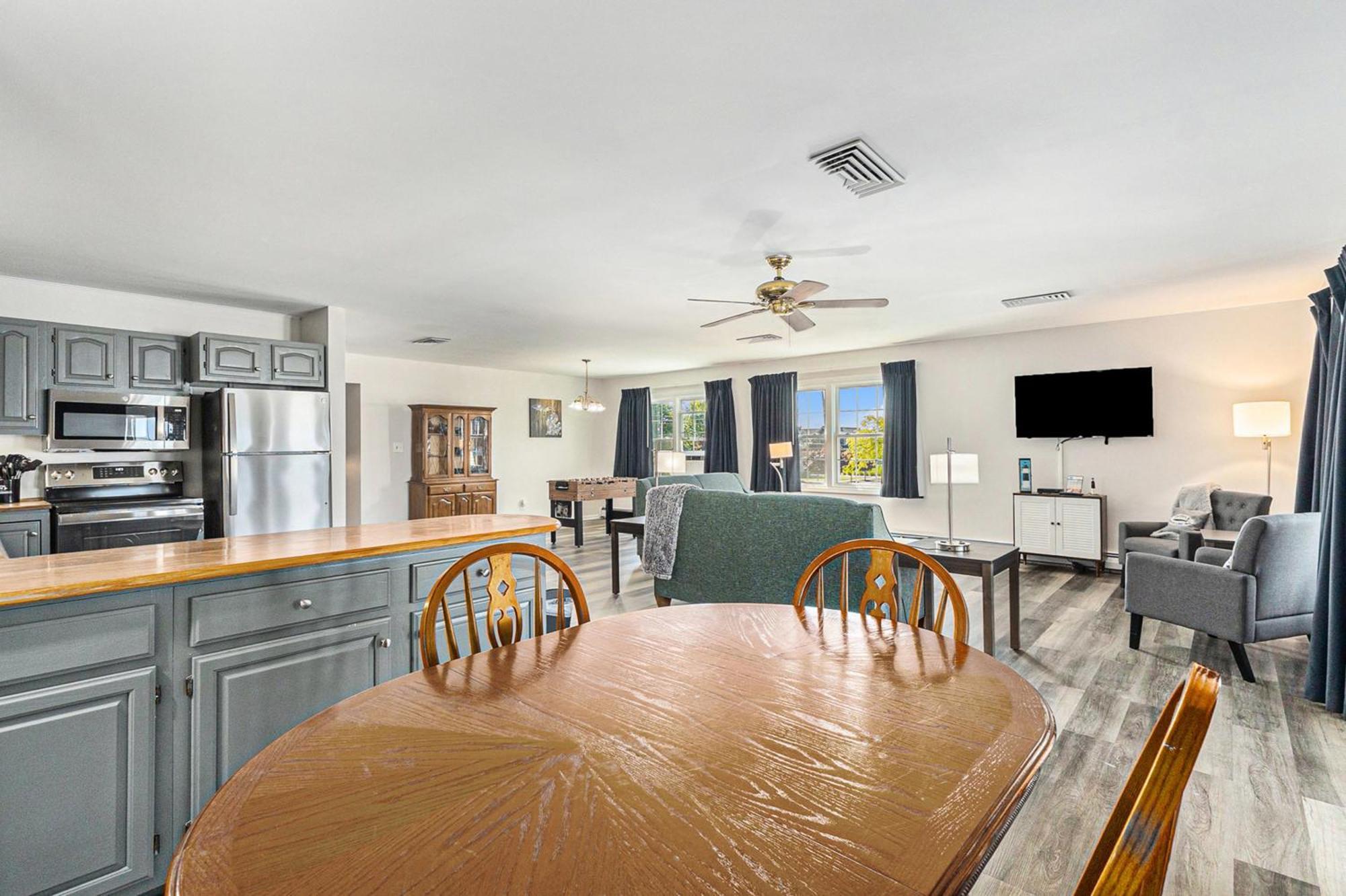 Snyders Shoreline Inn Ludington Kültér fotó