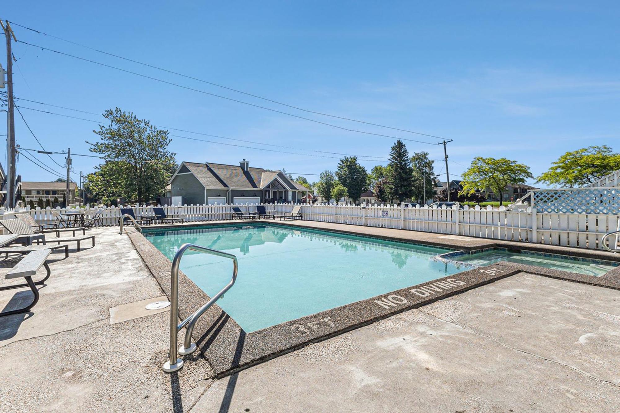Snyders Shoreline Inn Ludington Kültér fotó