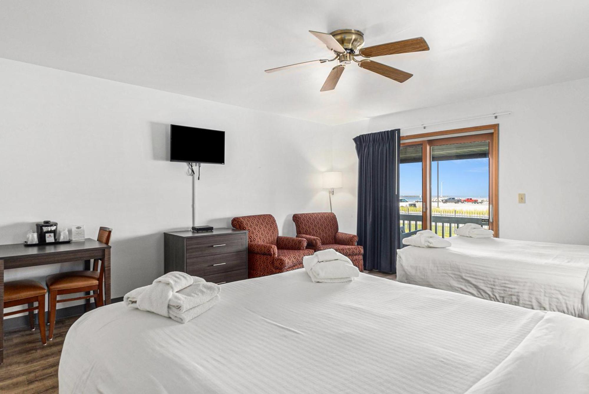 Snyders Shoreline Inn Ludington Kültér fotó